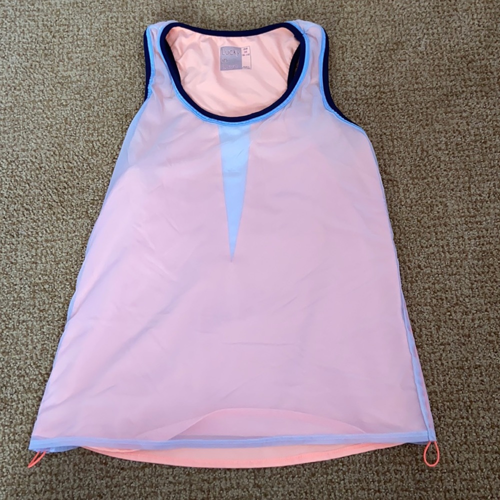 Tennis tank